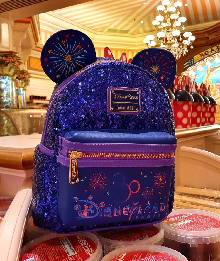 dood Blootstellen semester Disney Loungefly tassen verkrijgbaar in Disneyland Paris en online voor de  30e verjaardag - Disneyland Parijs - DiscoverTheMagic.nl