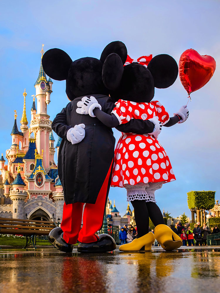 Valentijnsdag In Disneyland Paris Met Mickey Minnie Donald En Daisy