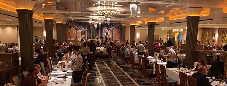 Rondleiding door alle restaurants van Disney Cruise Line met 'rotational dining'