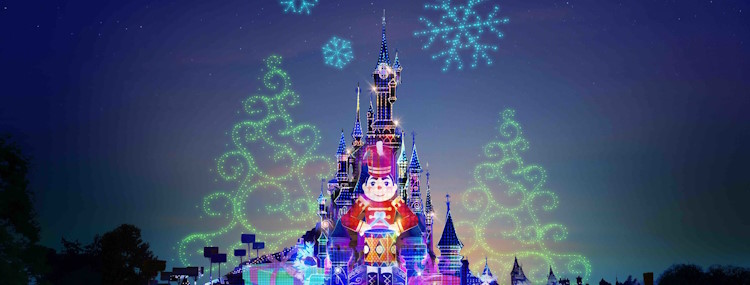 Kerst droneshow tijdens Disney's Betoverende Kerst 2024 in Disneyland Paris